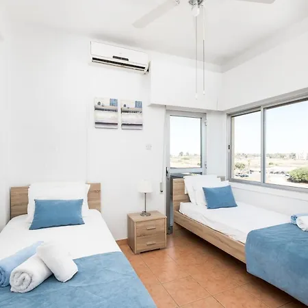 Apollon Sea View Beachfront Ap 302 * Larnaca