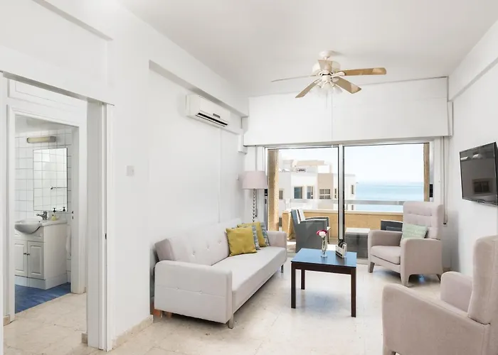 アパート Apollon Sea View Beachfront Ap 302 *